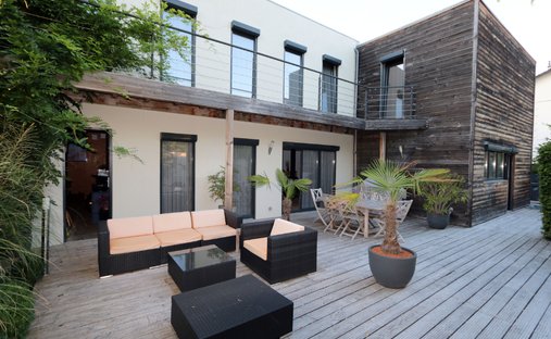 House in Centre, Nanterre, France 1