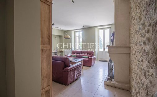 Castle for Sale in Monségur, Nouvelle-Aquitaine, France