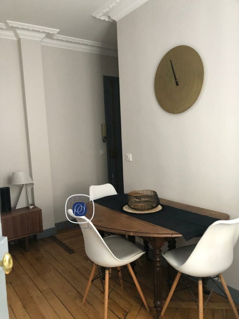 Apartment in Palais Royal, Paris 1er Arrondissement, Paris 3 - 15869120