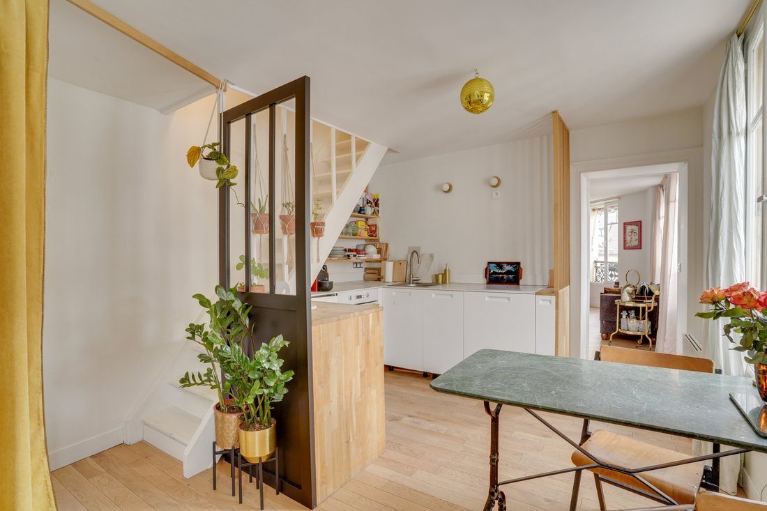 Apartment in Palais Royal, Paris 1er Arrondissement, Paris 4 - 15869822