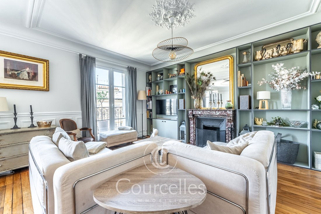 Apartment in Hôtel de Ville-Planchette, Levallois-Perret, France 2 - 15869344
