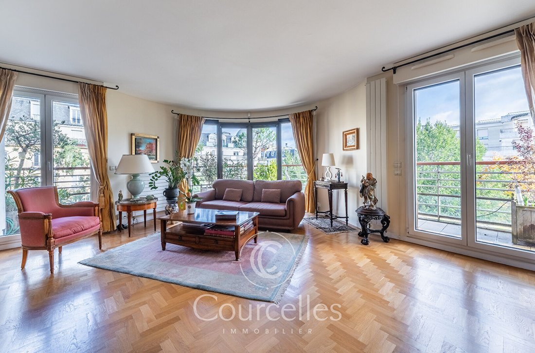 Apartment in Hôtel de Ville-Planchette, Levallois-Perret, France 2 - 15869382