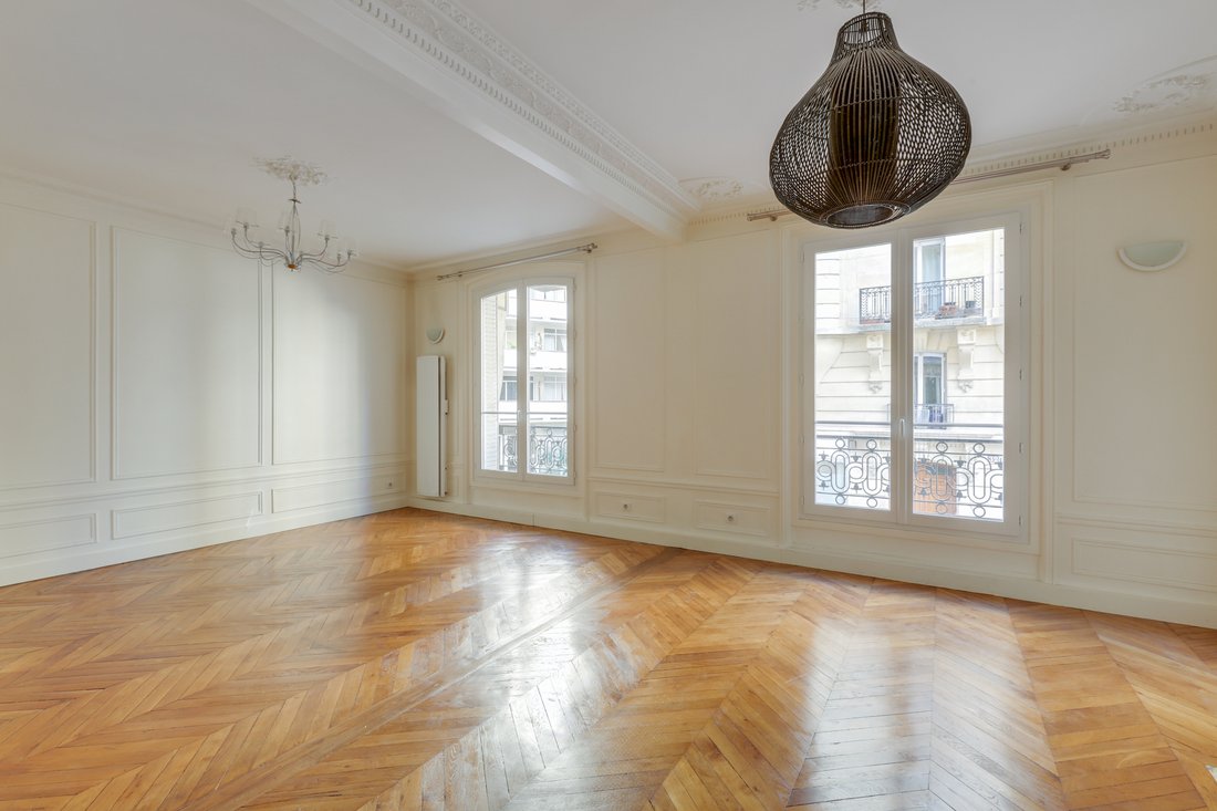 Apartment in Palais Royal, Paris 1er Arrondissement, Paris 3 - 15869767