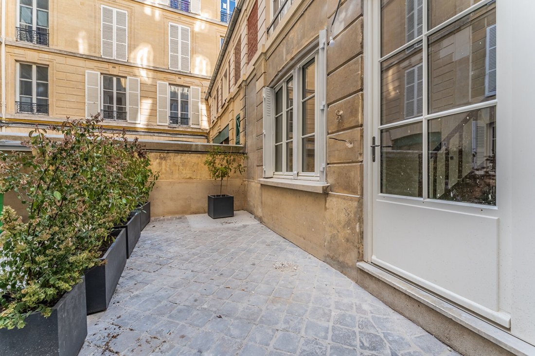 Apartment in Clichy-Trinité, Paris 9e Arrondissement, Paris 4 - 15869551