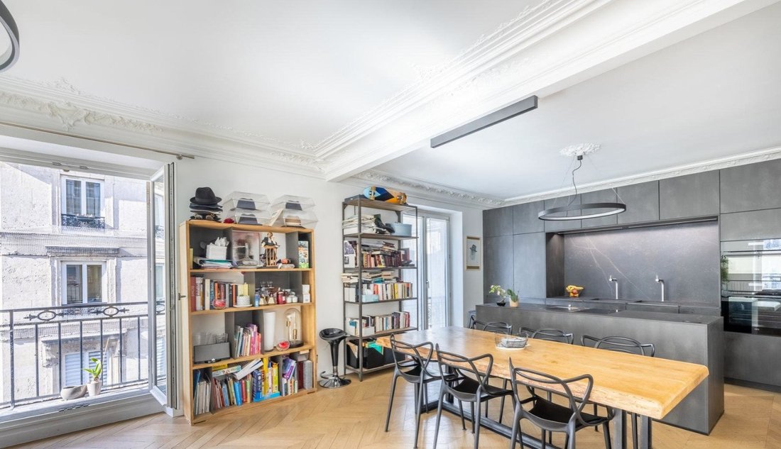 Apartment in Palais Royal, Paris 1er Arrondissement, Paris 5 - 15870149