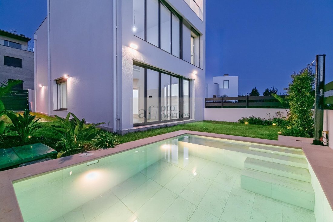 Chalet in Navia, Vigo, Spain 1 - 15870085