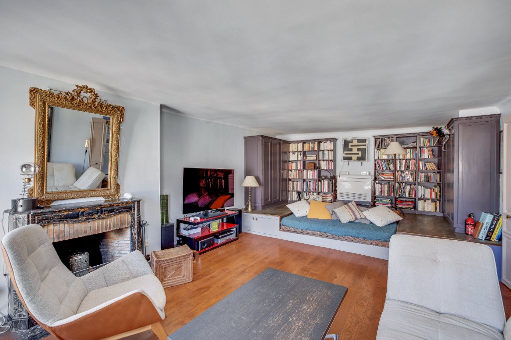 Apartment in Grange Aux Belles-Terrage, Paris 10e Arrondissement, Paris 5 - 15869372