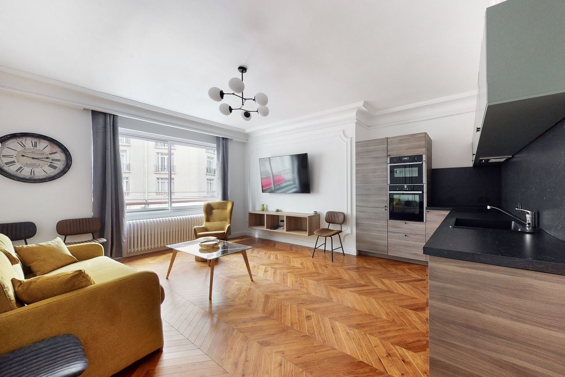 Apartment in Pereire-Malesherbes, Paris 17e Arrondissement, Paris 4 - 15870549
