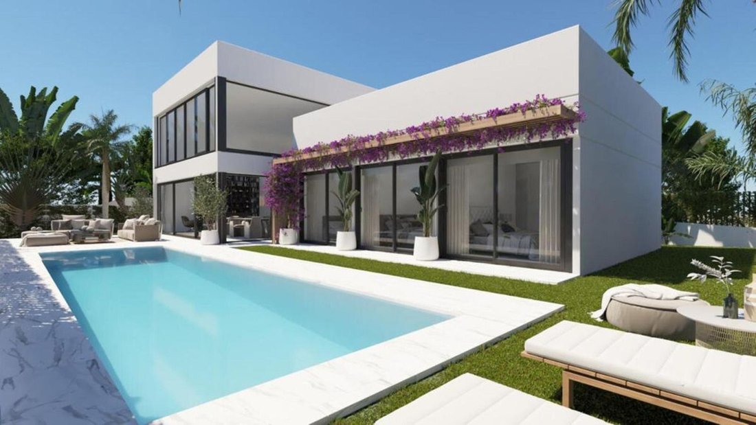 Villa in Estepona, Andalusia, Spain 1 - 15870592