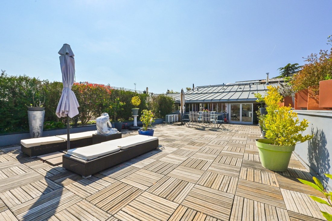 Apartment in Espaces Jeunes, Issy-les-Moulineaux, France 3 - 15869830
