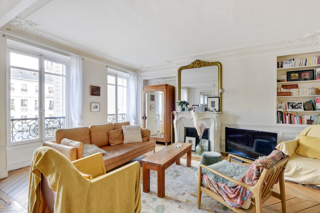 Apartment in Palais Royal, Paris 1er Arrondissement, Paris 5 - 15869026