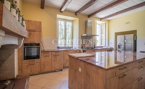 Castle for Sale in Monségur, Nouvelle-Aquitaine, France