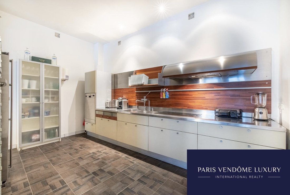 Apartment in Palais Royal, Paris 1er Arrondissement, Paris 4 - 15869885