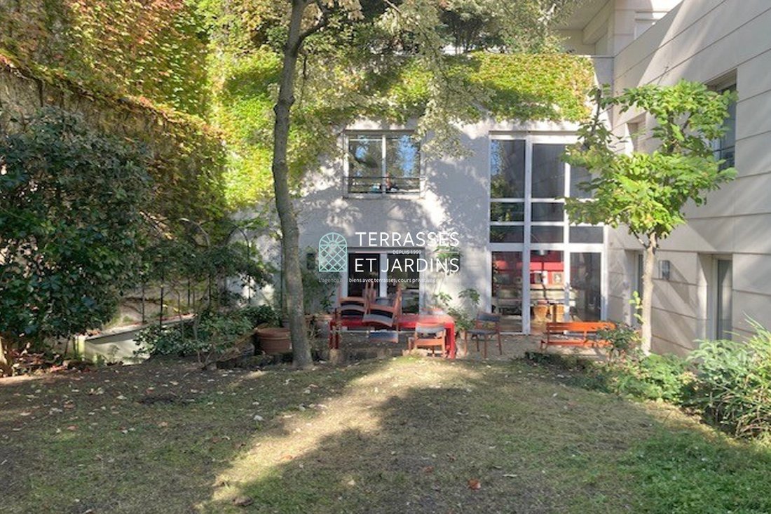 Apartment in Palais Royal, Paris 1er Arrondissement, Paris 3 - 15869355
