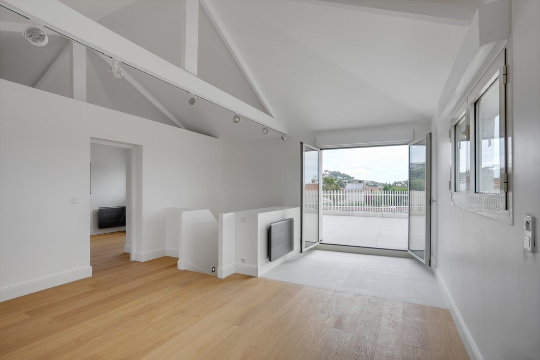 Apartment in Val Fleuri-Montaleigne, Cagnes-sur-Mer, France 3 - 15869870