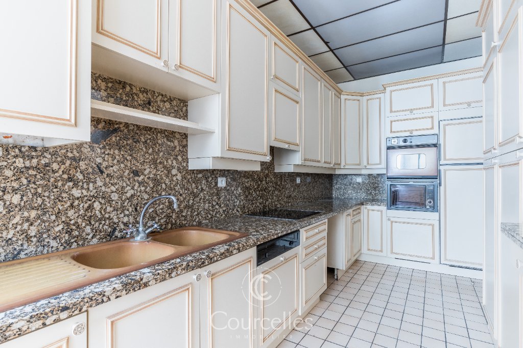 Apartment in Pereire-Malesherbes, Paris 17e Arrondissement, Paris 5 - 15869801