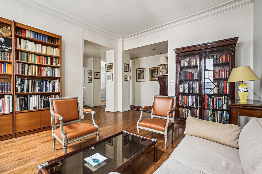 Apartment in Invalides, Paris 7e Arrondissement, Paris 5 - 15869357