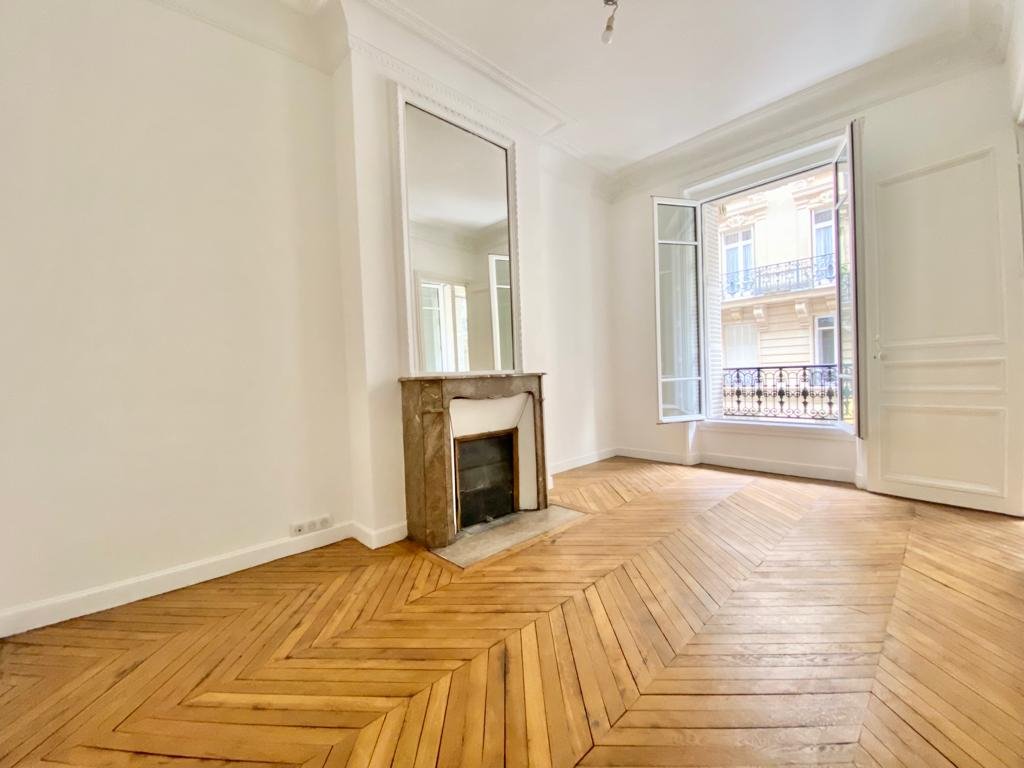 Apartment in Parc Monceau, Paris 8e Arrondissement, Paris 3 - 15869531