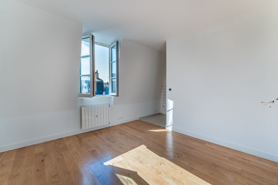 Apartment in Clichy-Trinité, Paris 9e Arrondissement, Paris 4 - 15869886