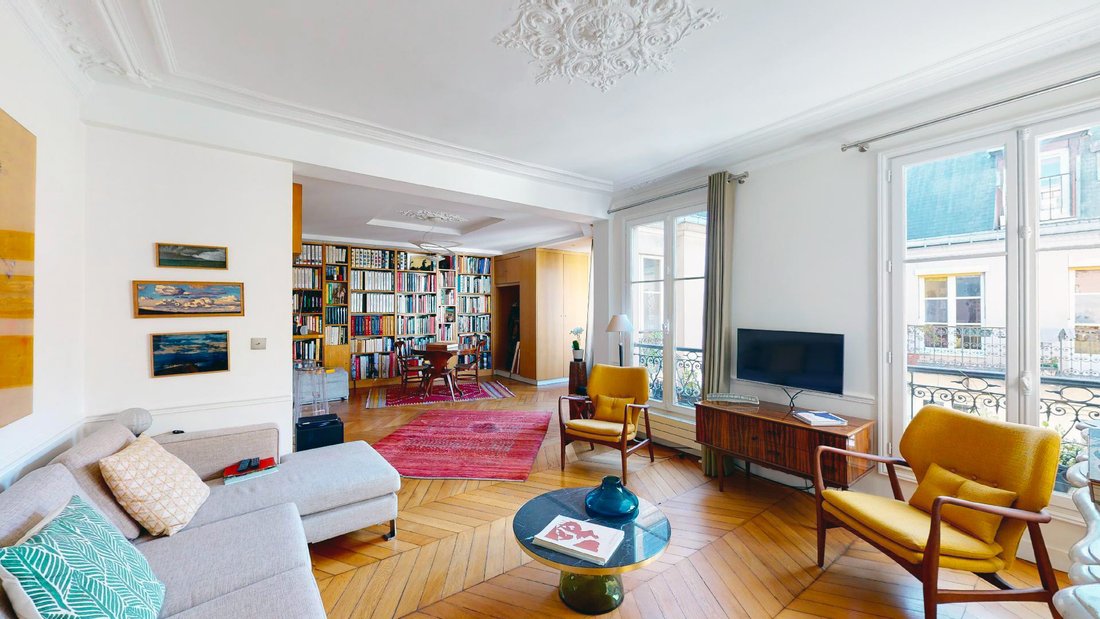 Apartment in Palais Royal, Paris 1er Arrondissement, Paris 1 - 15869982