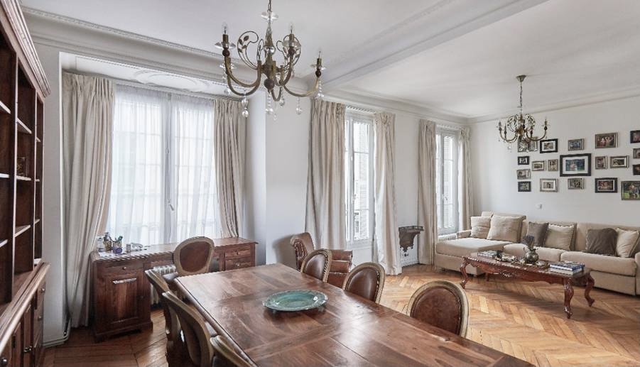 Apartment in Palais Royal, Paris 1er Arrondissement, Paris 4 - 15870305