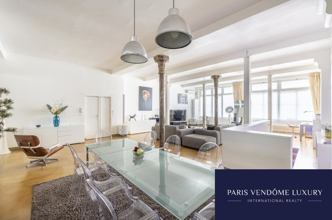 Apartment in Palais Royal, Paris 1er Arrondissement, Paris 2 - 15869885