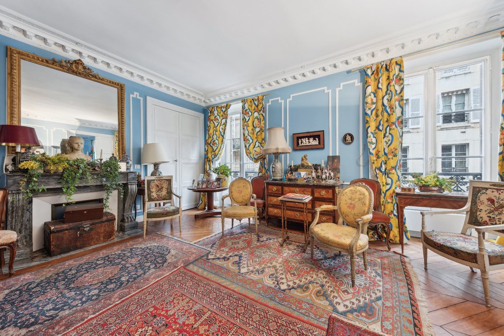 Apartment in Palais Royal, Paris 1er Arrondissement, Paris 1 - 15869839