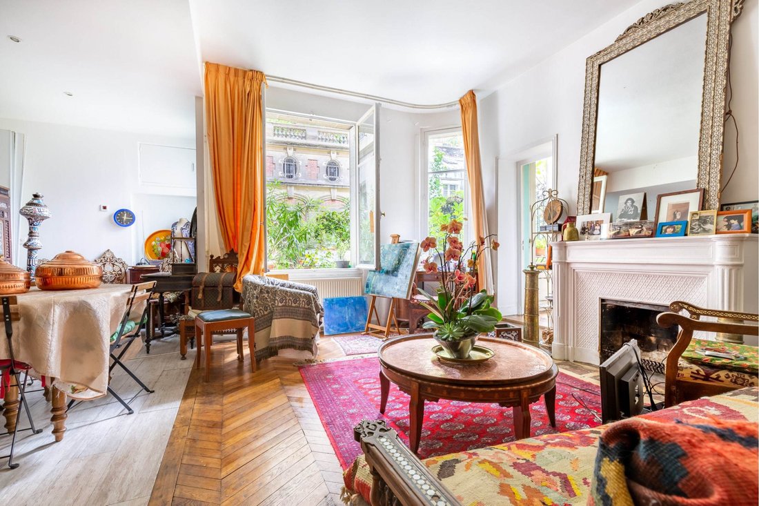 Apartment in Palais Royal, Paris 1er Arrondissement, Paris 5 - 15870457
