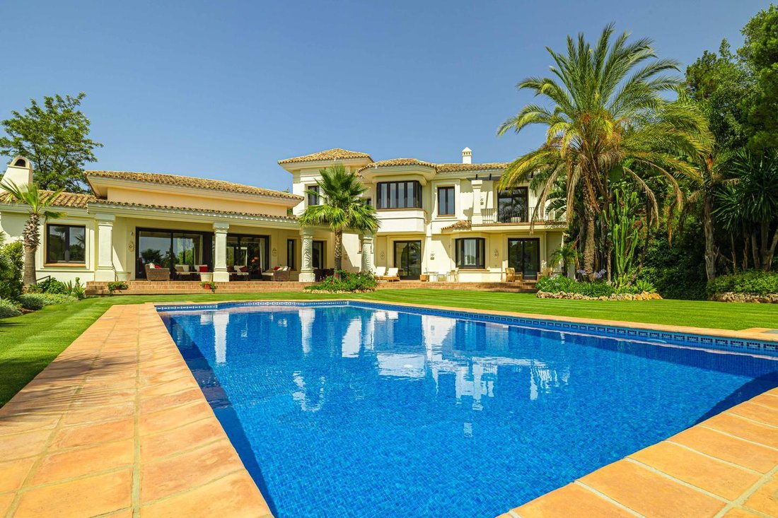Villa in La Zagaleta, Benahavis, Andalusia 1 - 15870693