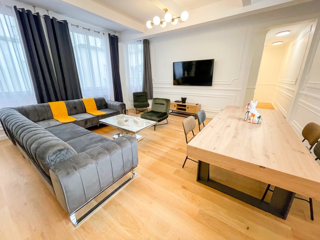 Apartment in Palais Royal, Paris 1er Arrondissement, Paris 1 - 15869929