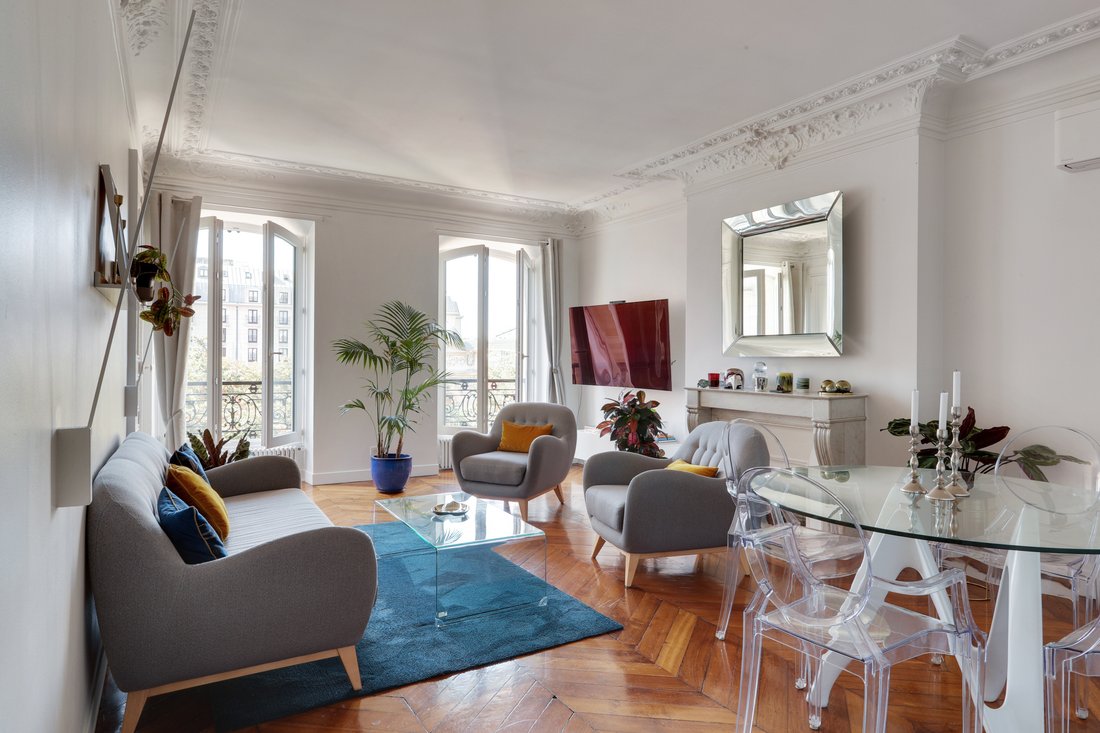 Apartment in Palais Royal, Paris 1er Arrondissement, Paris 1 - 15870372