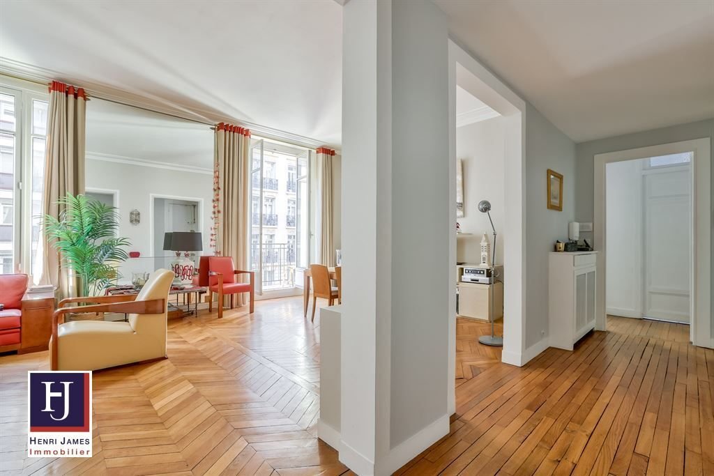 Apartment in Saint Gervais, Paris 4e Arrondissement, Paris 5 - 15868953