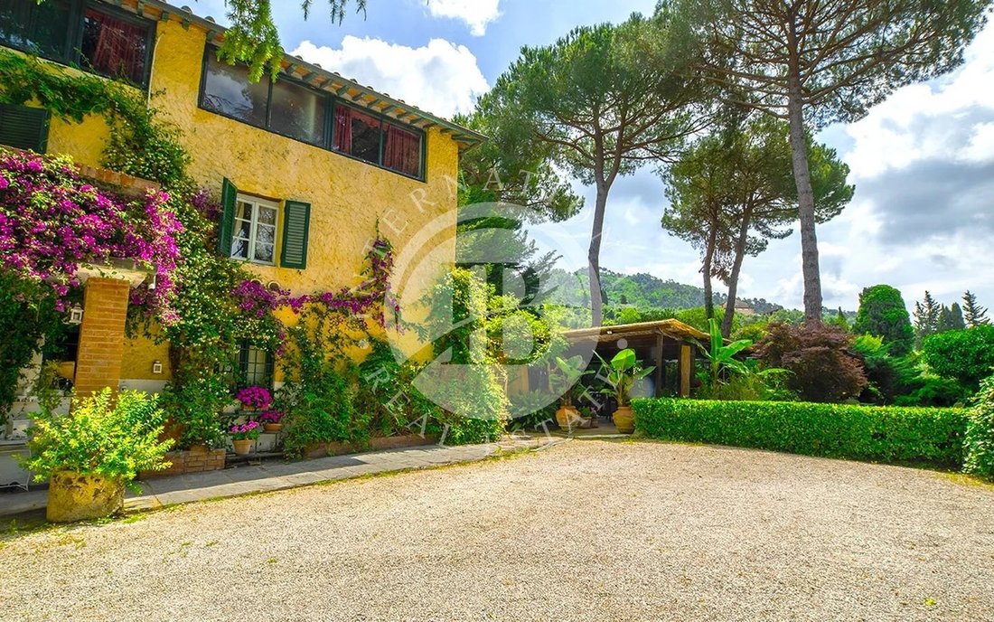 Villa in Massarosa, Tuscany, Italy 2 - 15870199