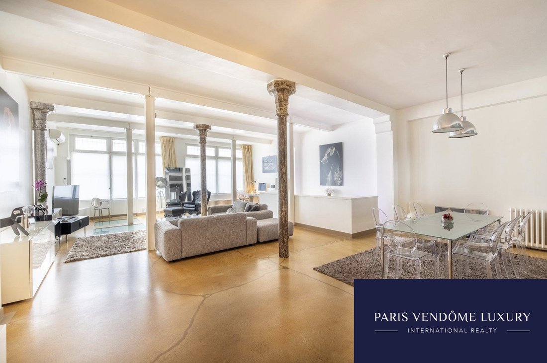 Apartment in Palais Royal, Paris 1er Arrondissement, Paris 1 - 15869885