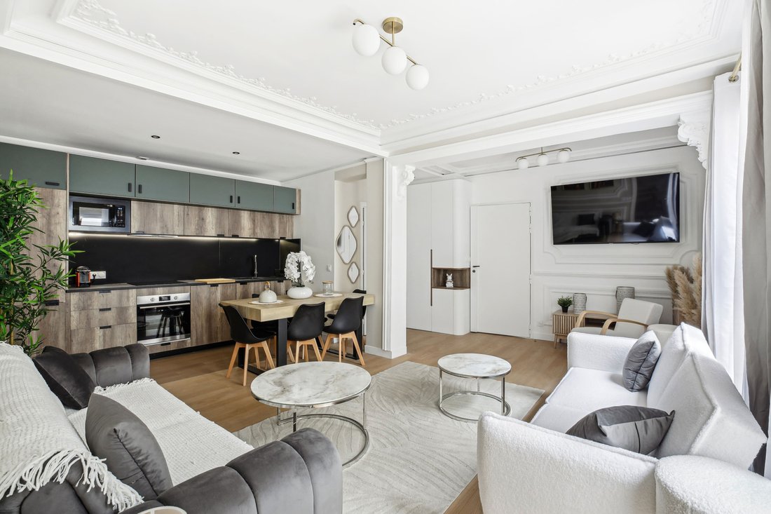 Apartment in Palais Royal, Paris 1er Arrondissement, Paris 2 - 15869939