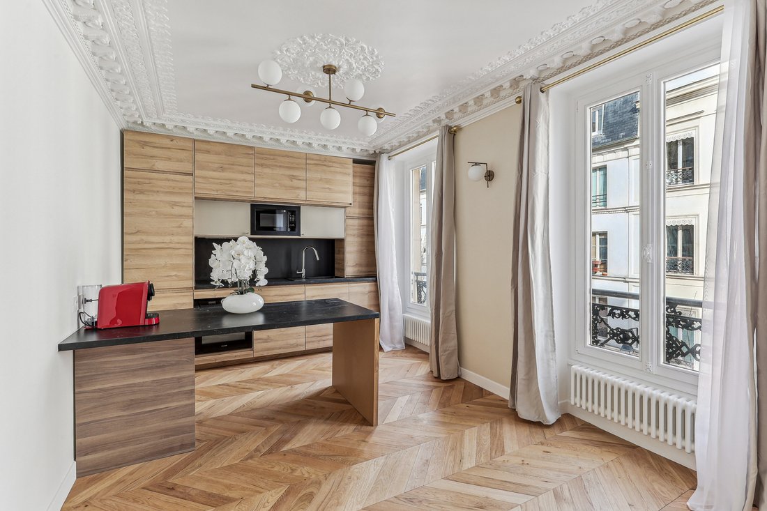 Apartment in Palais Royal, Paris 1er Arrondissement, Paris 1 - 15870054