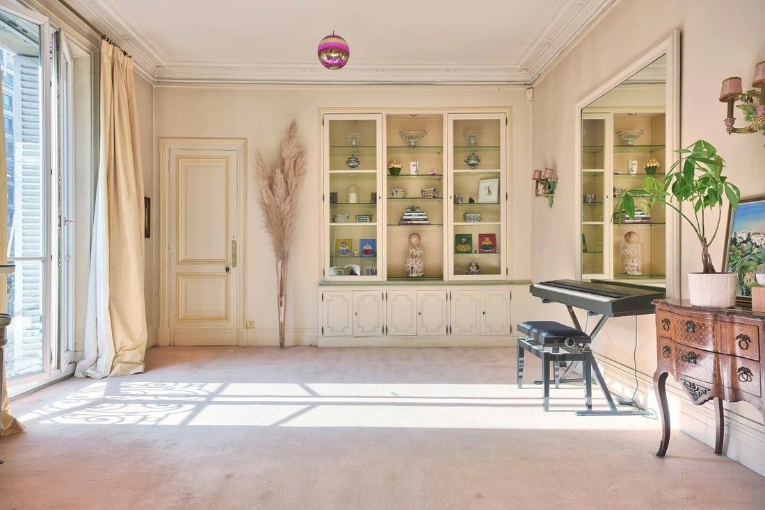 Apartment in Enfants Rouges, Paris 3e Arrondissement, Paris 3 - 15869774