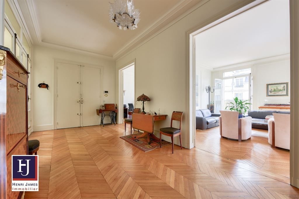 Apartment in Saint Gervais, Paris 4e Arrondissement, Paris 4 - 15868631