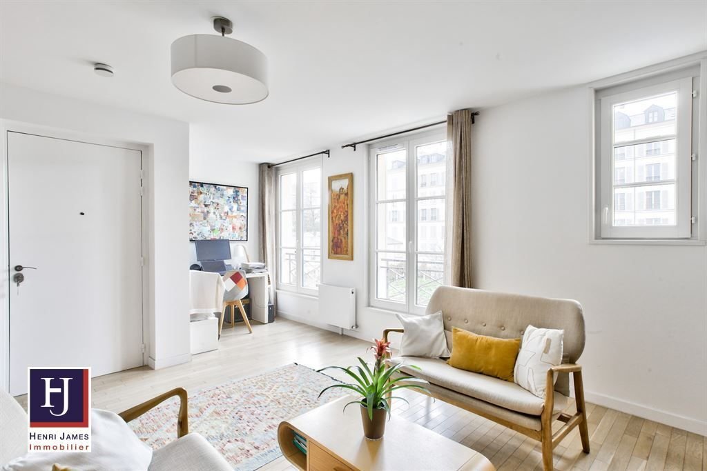 Apartment in Domaine National du Château, Versailles, France 1 - 15869073
