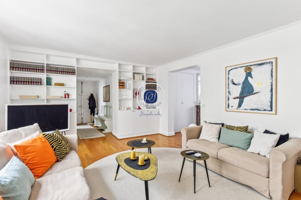 Apartment in Palais Royal, Paris 1er Arrondissement, Paris 2 - 15868961