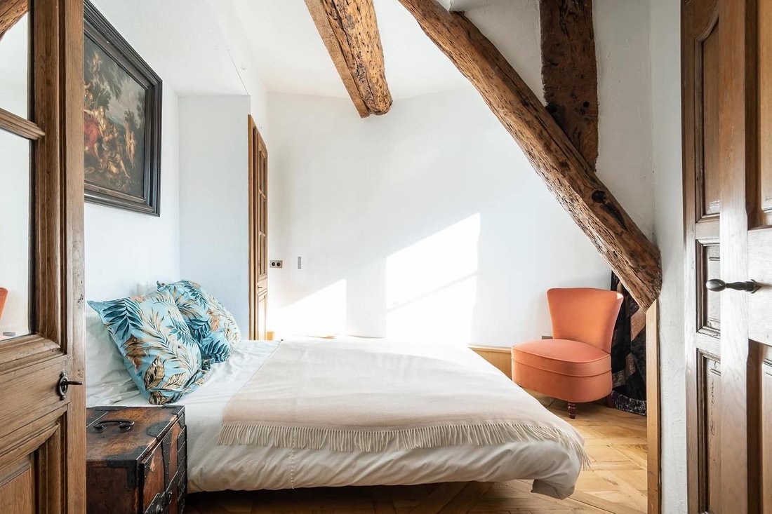 Apartment in Palais Royal, Paris 1er Arrondissement, Paris 4 - 15870240