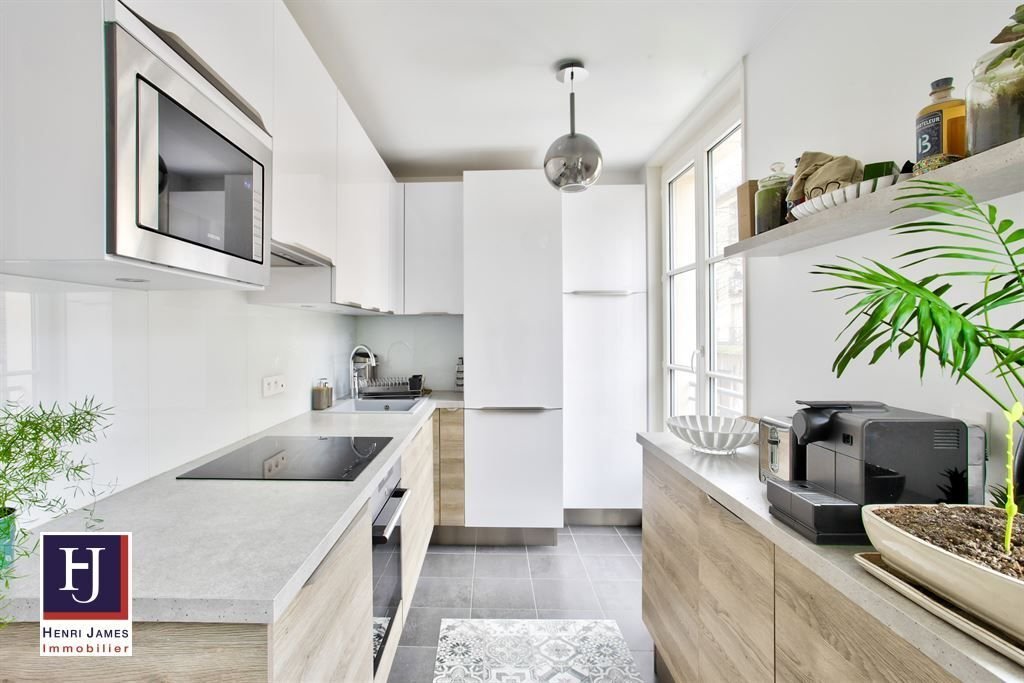 Apartment in Domaine National du Château, Versailles, France 4 - 15869073