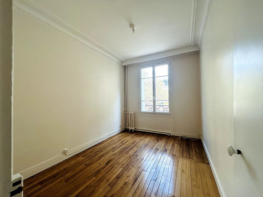Apartment in Invalides, Paris 7e Arrondissement, Paris 4 - 15869278