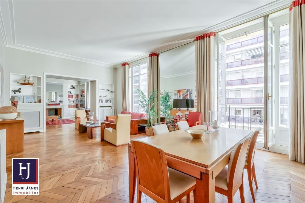 Apartment in Saint Gervais, Paris 4e Arrondissement, Paris 4 - 15868953