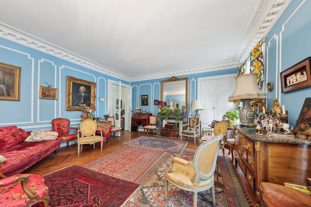 Apartment in Palais Royal, Paris 1er Arrondissement, Paris 5 - 15869839