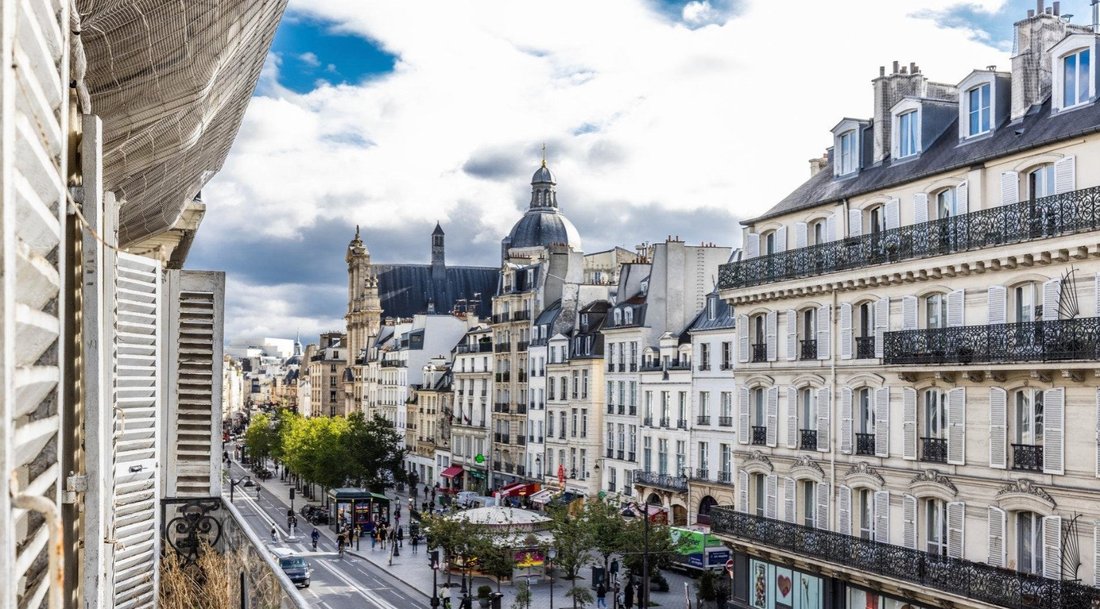 Apartment in Palais Royal, Paris 1er Arrondissement, Paris 3 - 15870149
