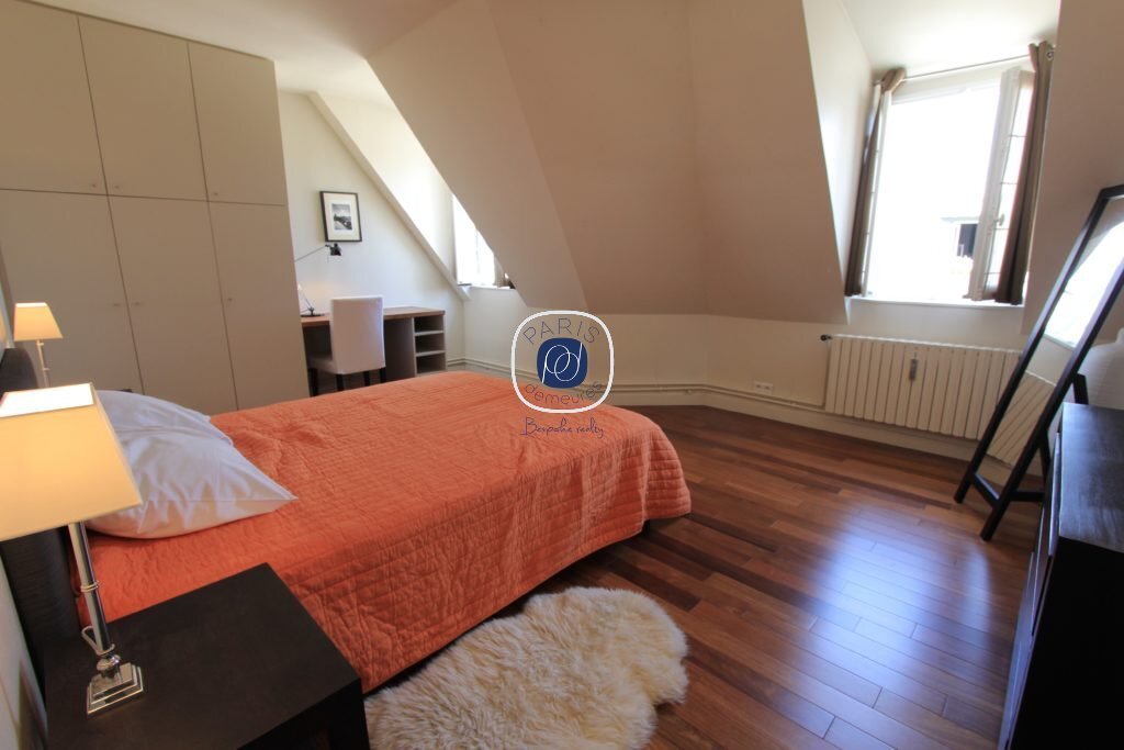 Apartment in Palais Royal, Paris 1er Arrondissement, Paris 5 - 15868784