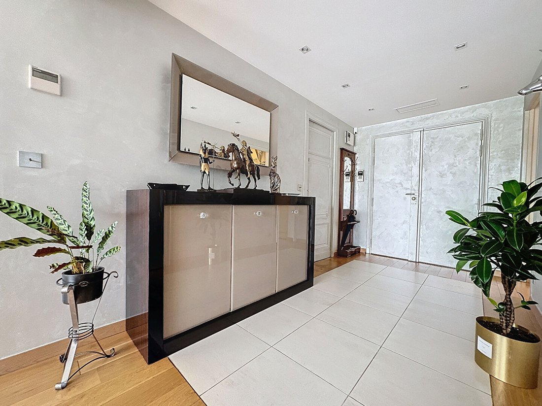 Apartment in Bois de Boulogne, Paris 16e Arrondissement, Paris 4 - 15868928