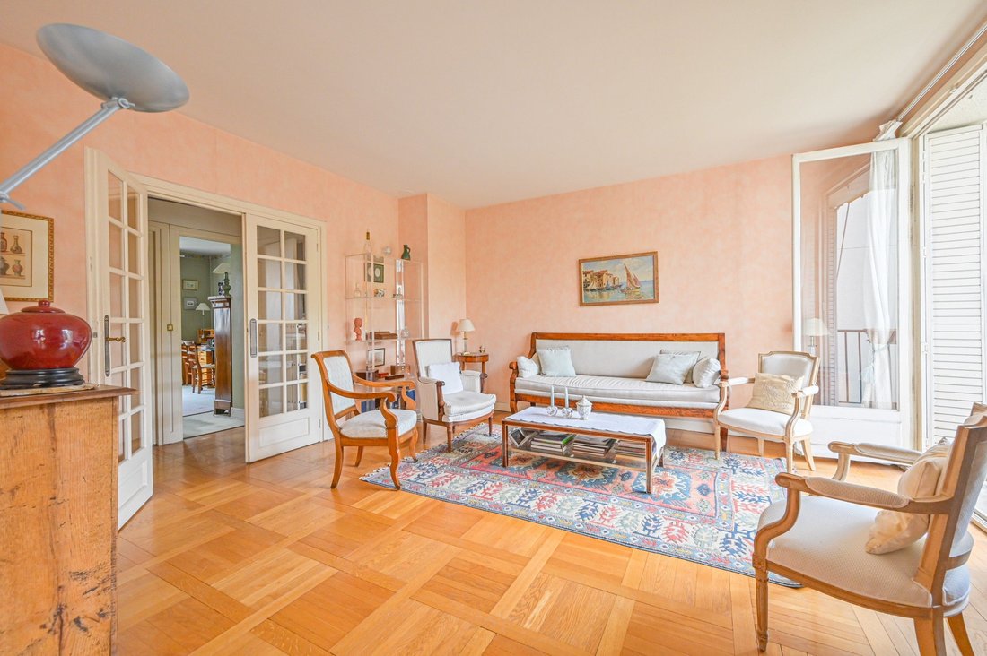 Apartment in Reine-Mairie, Boulogne-Billancourt, France 1 - 15869757