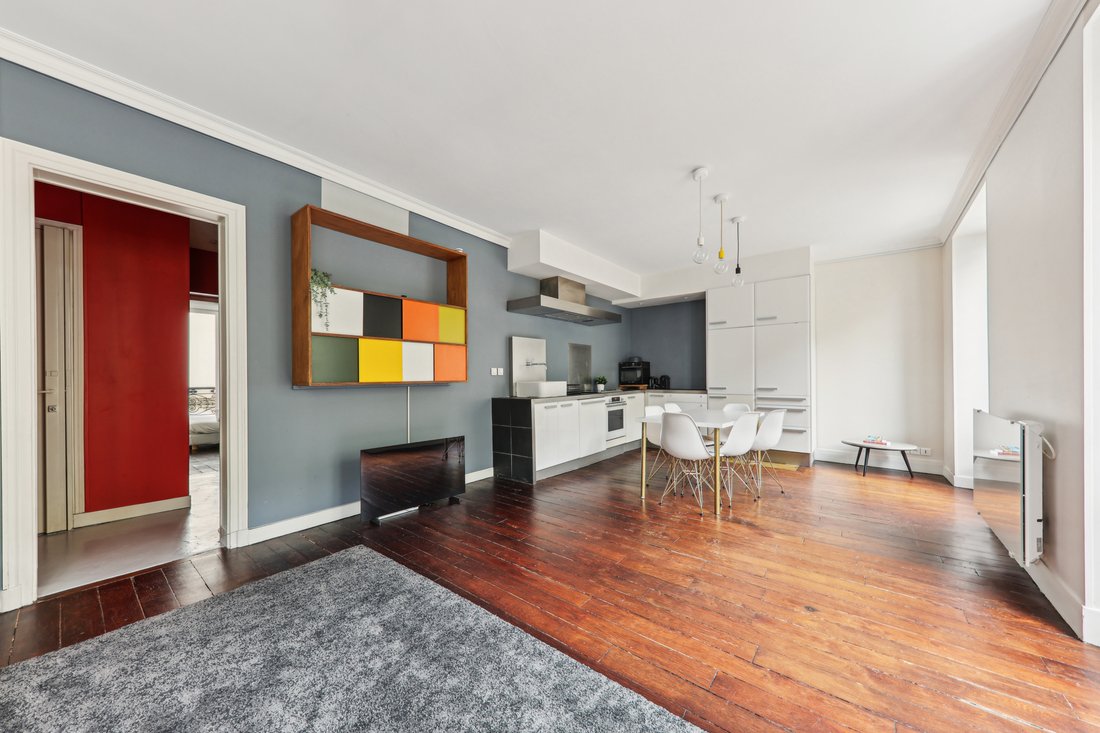Apartment in Palais Royal, Paris 1er Arrondissement, Paris 4 - 15870449